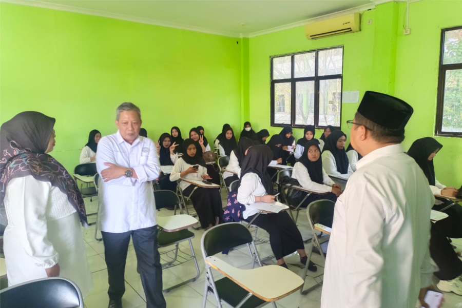 Wakil Rektor Lakukan Monitoring UAS di FAI UIM