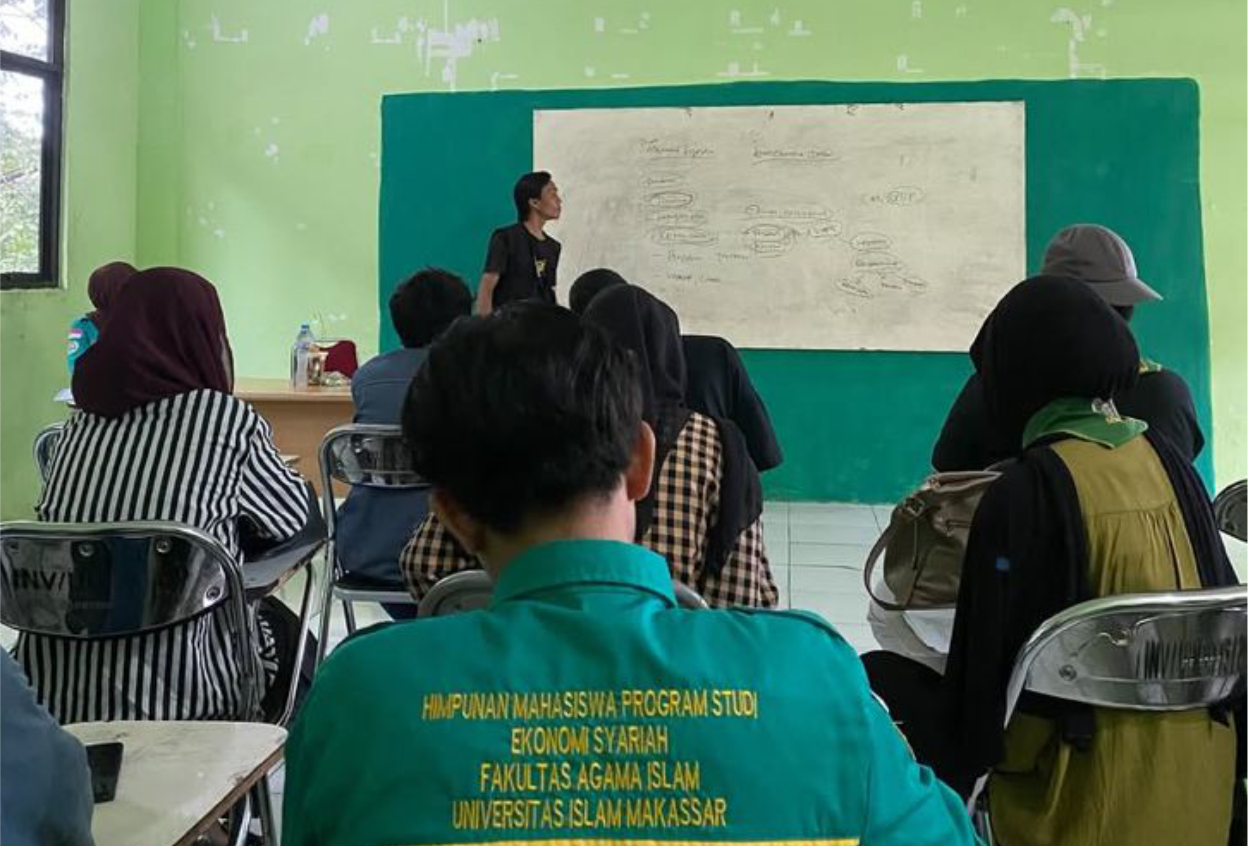 Bahas Ekonomi Syariah Kontemporer, Himaprodi Eksya Gelar Diskusi