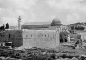 Isra Mi’raj, Gelar Kemuliaan Nabi Muhammad dan Kewajiban Shalat